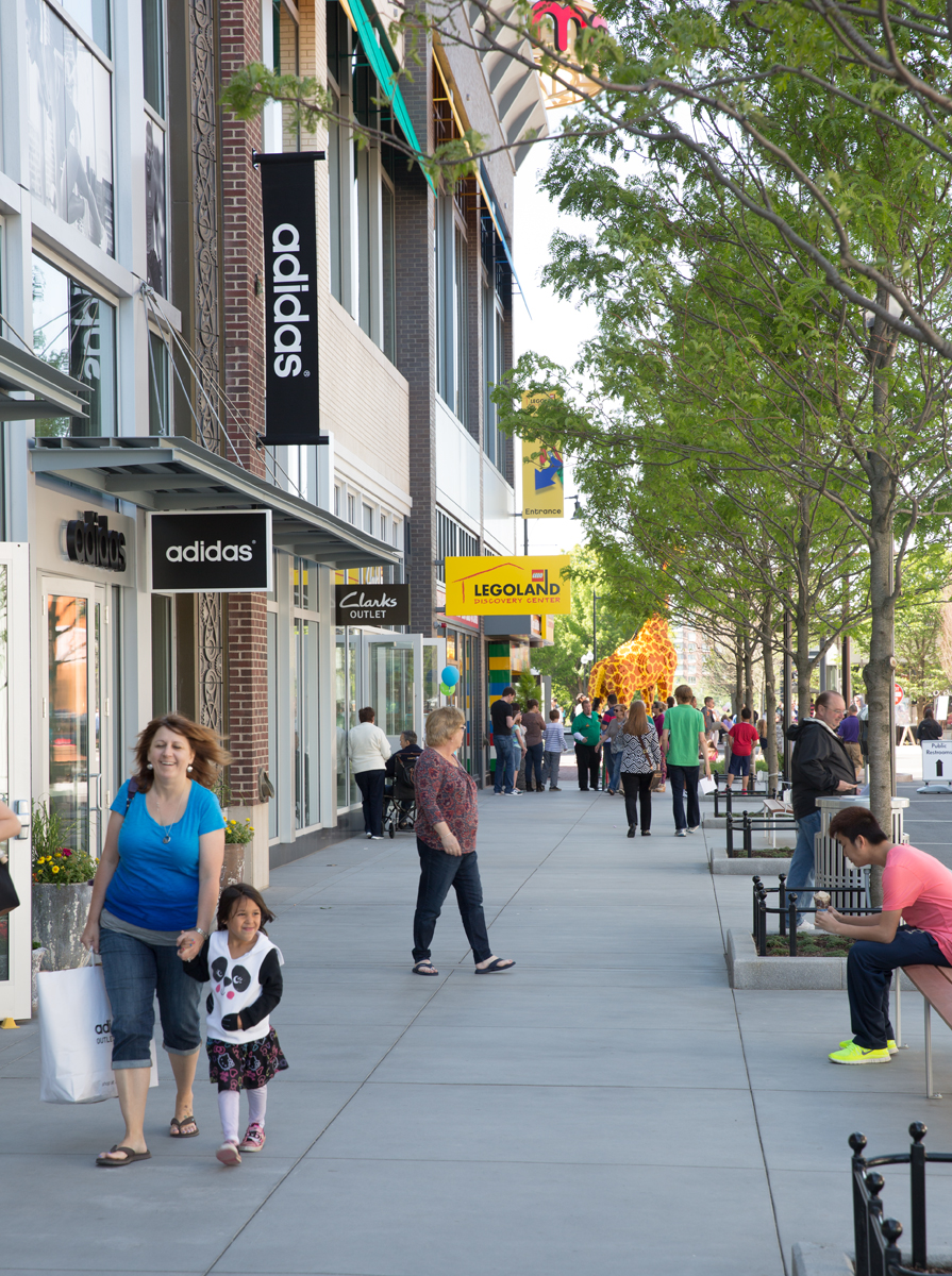Outlet Malls in Massachusetts: The Outlets at Assembly Row | OutletBound